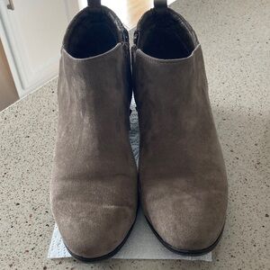 Womans Suede Ankle Boots - light brown